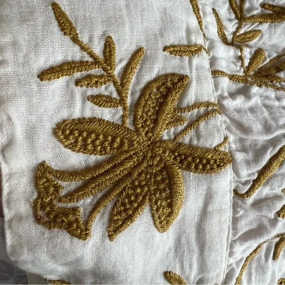 Vanessa Virginia embroidered linen crop with delicate button detail top US 10 - Picture 8 of 14